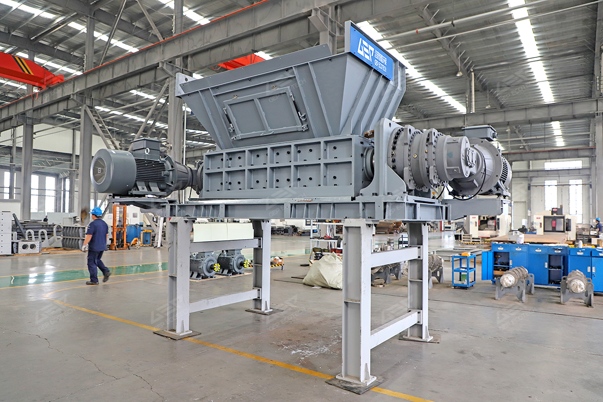 双轴工业垃圾撕碎机